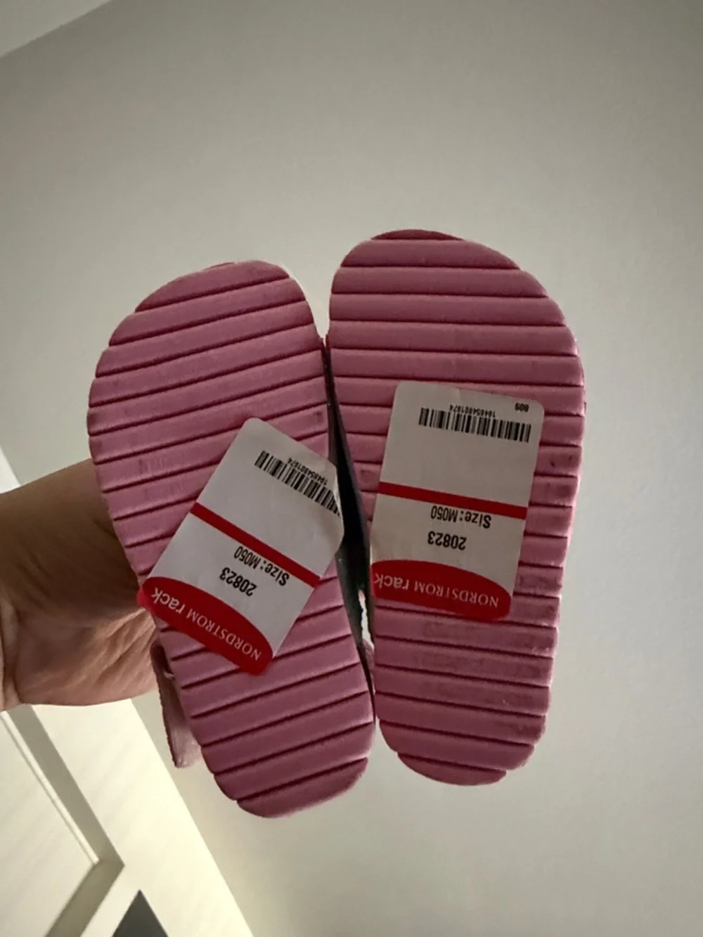 Harper Canyon Girls Sparkle Pink Glitter Buckle Sandals. Size 6